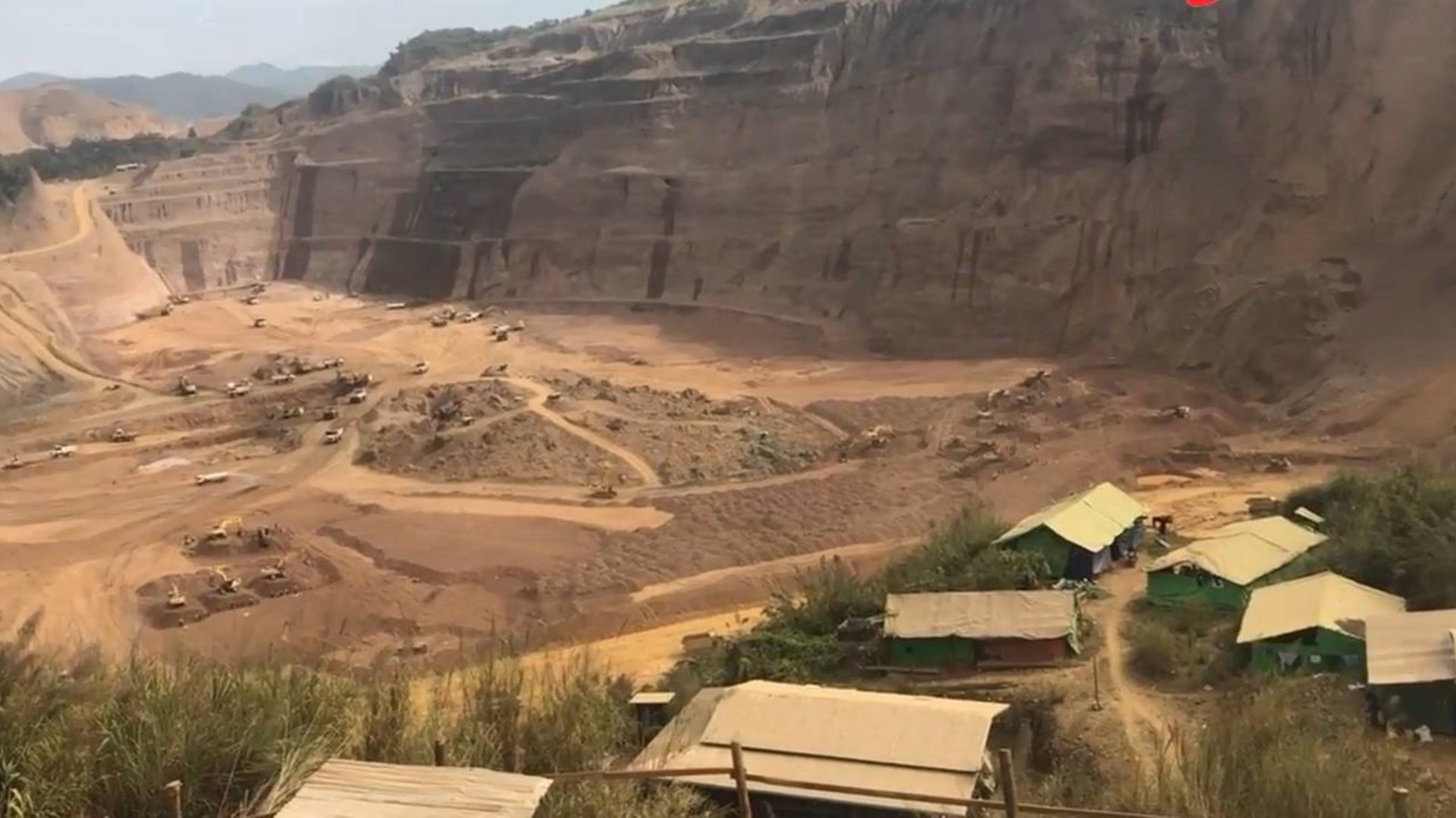 重返缅甸格应角场口:满目疮痍,翡翠矿区被挖成了泥石流高危地!
